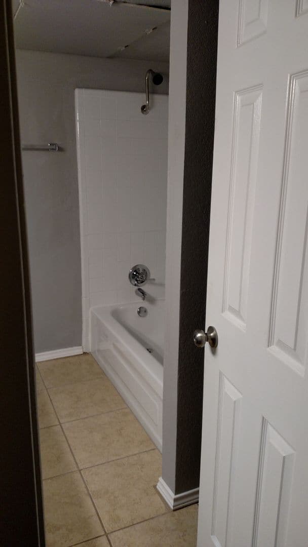 Building Photo - 2017 Paisley Dr