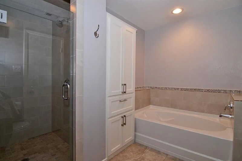 Building Photo - 7102 Casablanca Ct