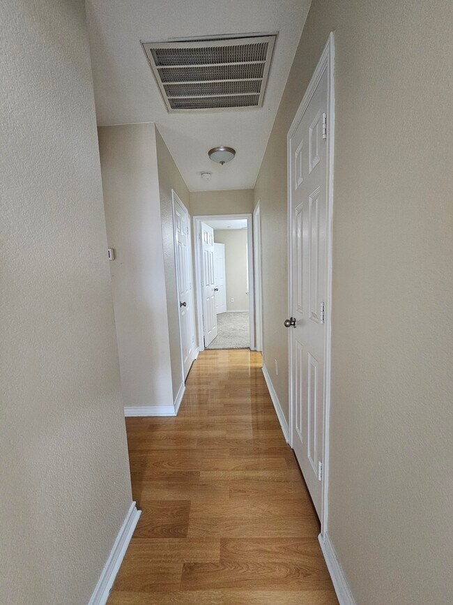 Building Photo - 3516 Valley Forge Dr