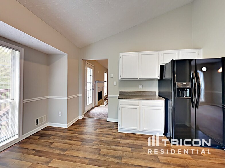 Building Photo - 161 Orchard Hill Dr