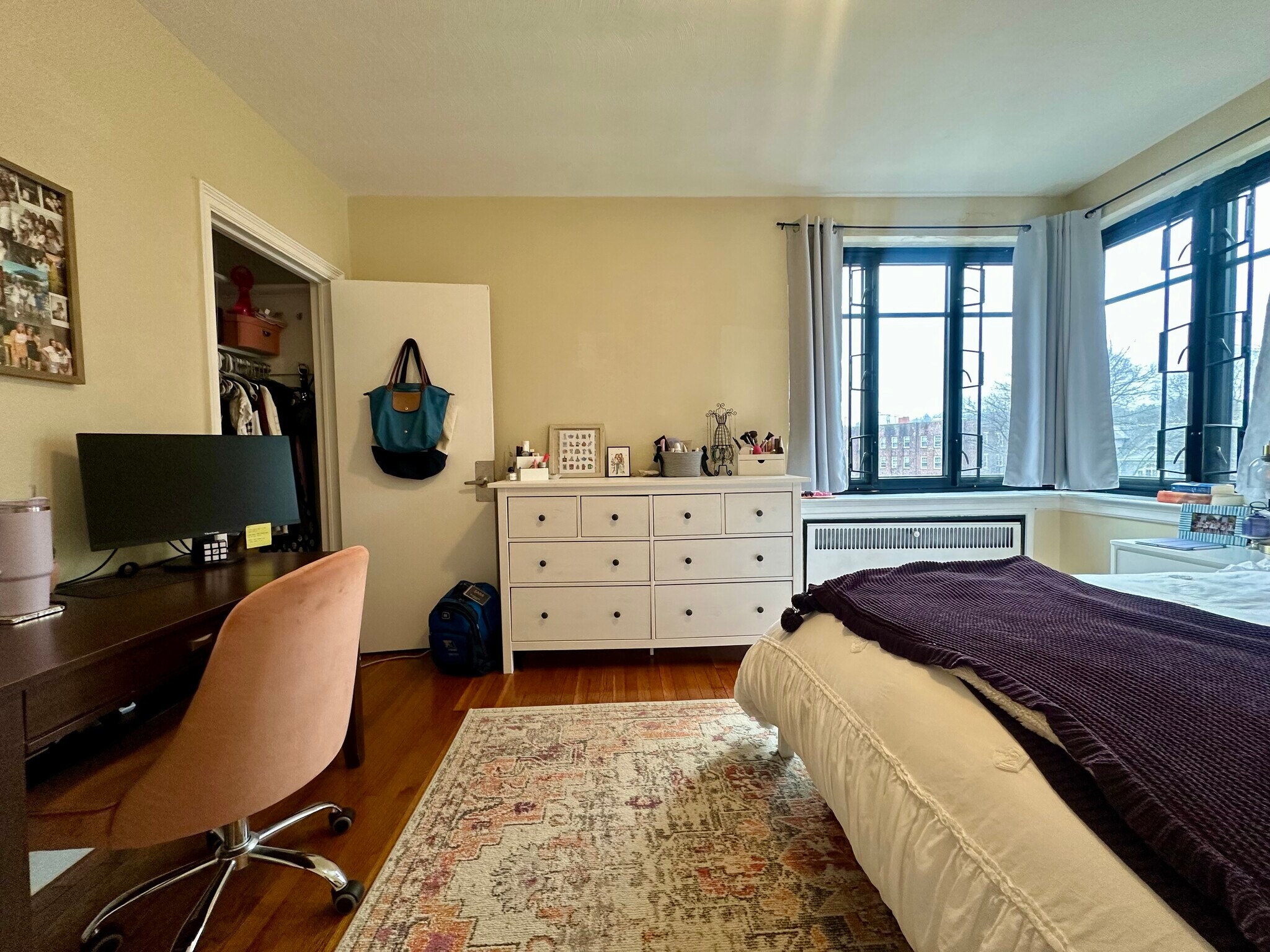 Building Photo - 65 Strathmore Rd