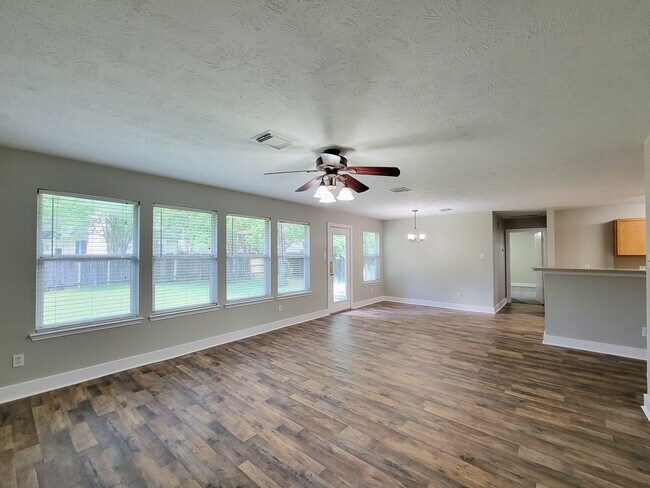 Building Photo - 16842 Marlin Spike Way