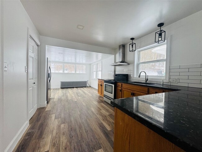 Building Photo - 29 Sunrise Dr