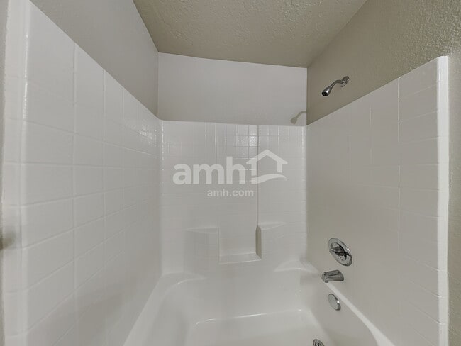 Building Photo - 11934 Edgemoor St