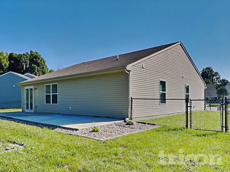 Building Photo - 7536 Miesha Ct