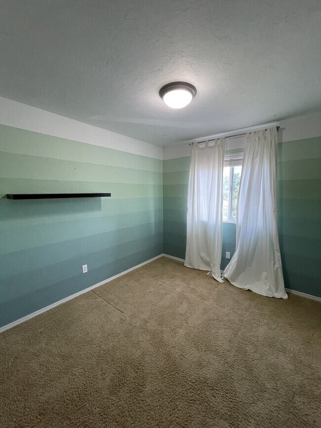 Building Photo - 209 Interlochen Ln