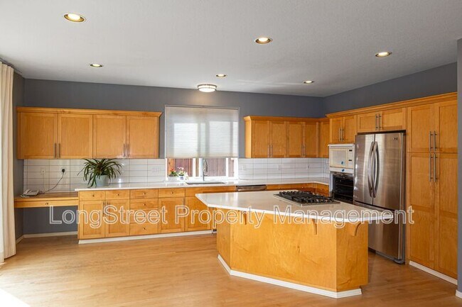 Building Photo - 8996 SE Bristol Park Dr