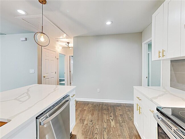 Building Photo - 492 Elbridge Dr NW