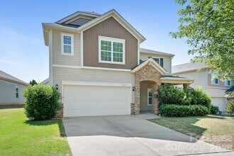 Building Photo - 2059 Blue Iris Dr
