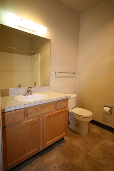 Bathroom - 1415 SW Alder St