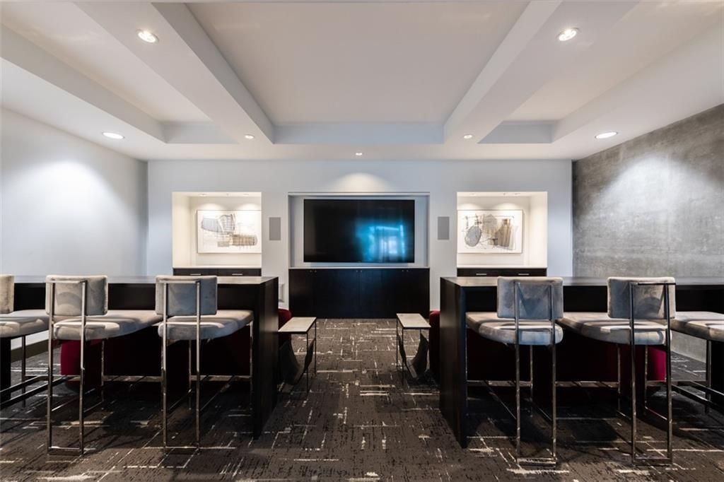 Building Photo - 400 W Peachtree St NW