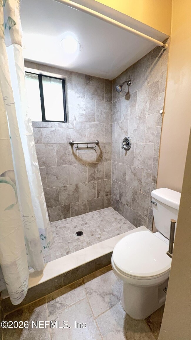 Building Photo - 2 Pinehurst Pl