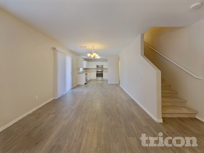 Building Photo - 2098 E Haflinger Way