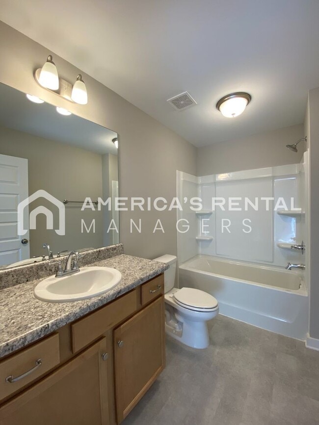 Building Photo - MOVE IN SPECIAL!!! - Wonderful Home for Rent in Talladega, AL... Available to View Now!!! - Sign ...