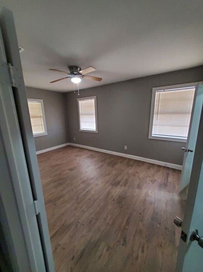 Building Photo - Beautiful 3-Bed Apartment in Schertz!