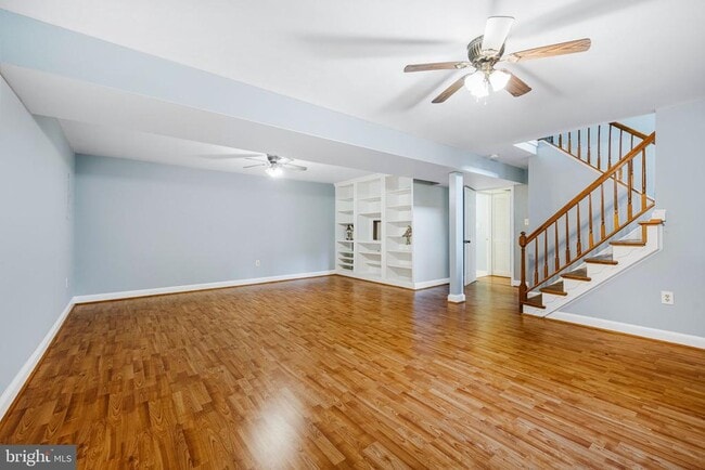Building Photo - 11821 Sinclair Ln