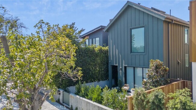 Primary Photo - 11825 Tennessee Ave