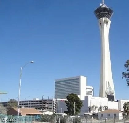 Building Photo - 239 W Cleveland Ave