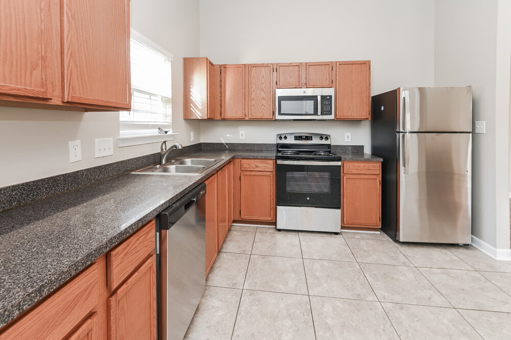 Building Photo - 2431 Fabyan Ln