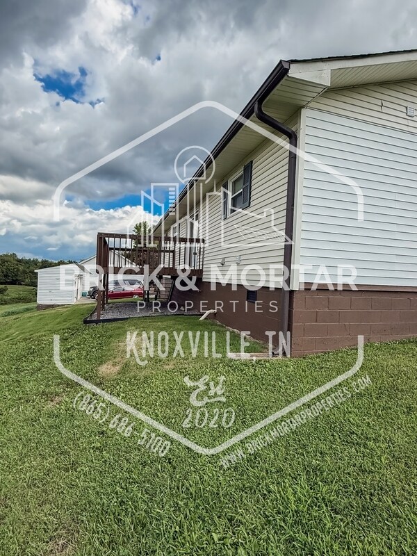 Building Photo - 1737 Lively Rd