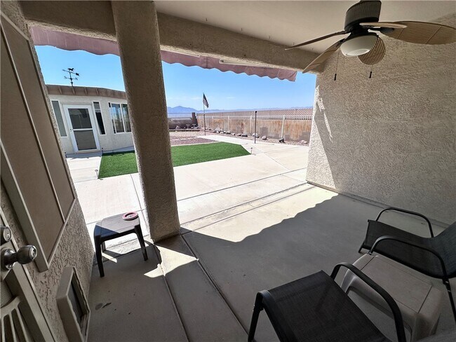 Building Photo - 5087 Emerald River Dr