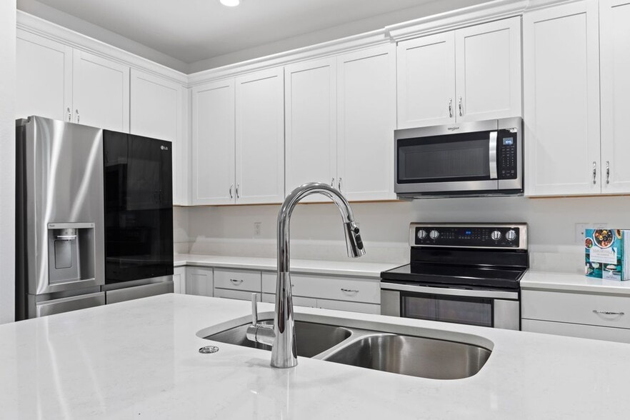 Building Photo - 531 Daiquiri Pl