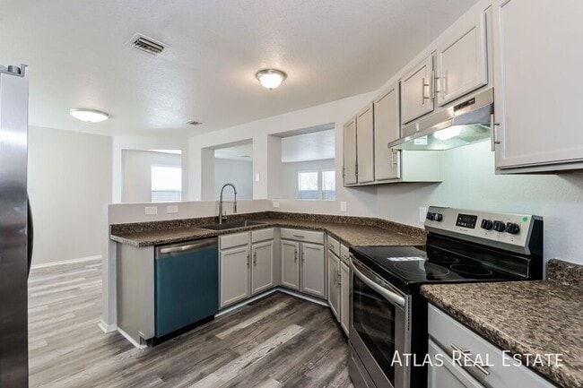 Building Photo - 5746 S King Salmon Ct