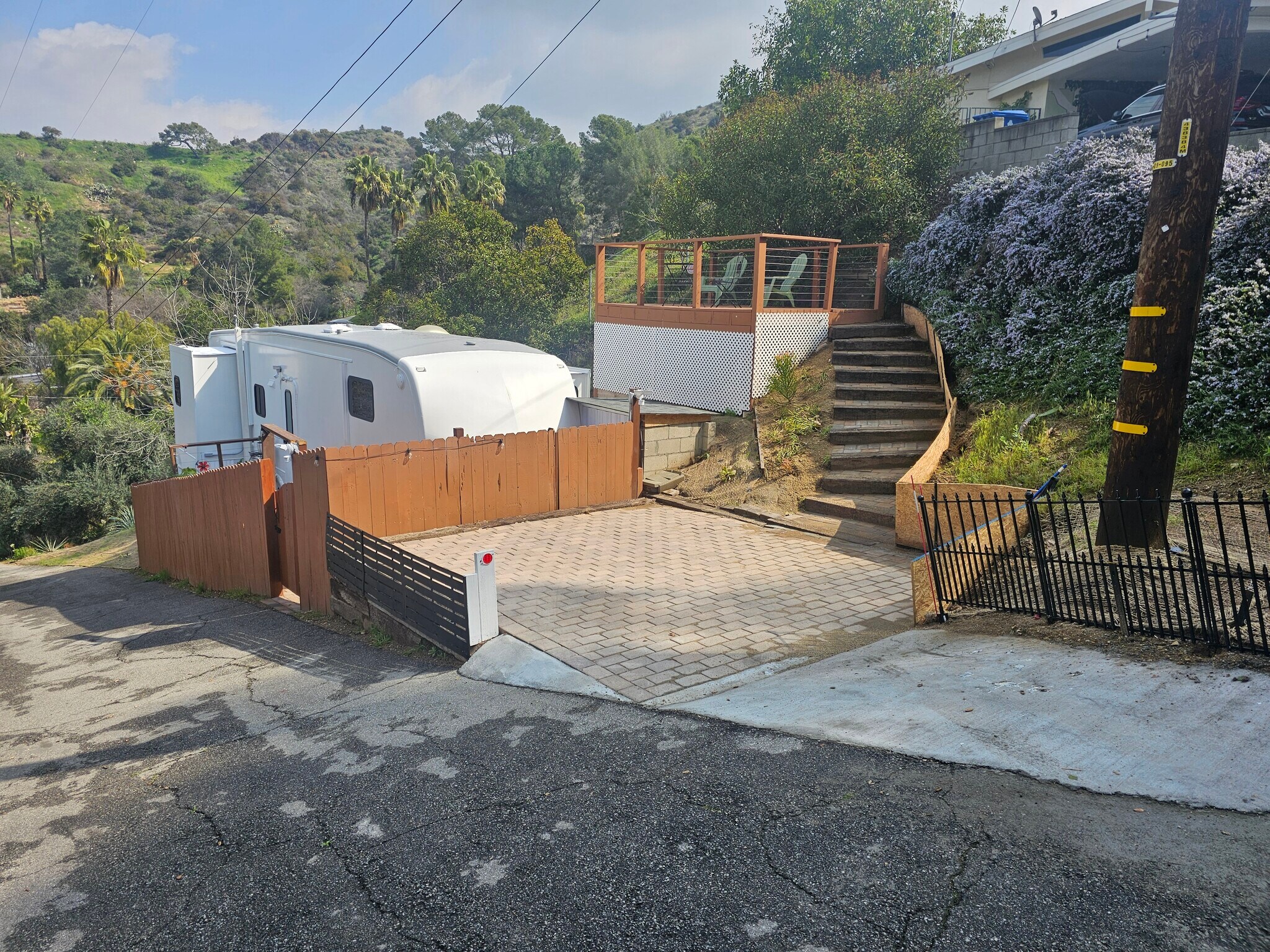 Building Photo - 9565 Dale Ave