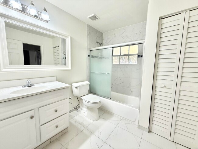 Building Photo - 10921 Haydn Dr