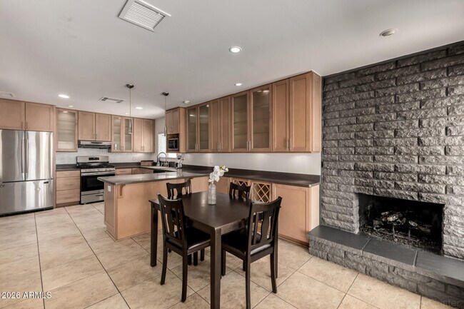 Building Photo - 9832 N 29th St