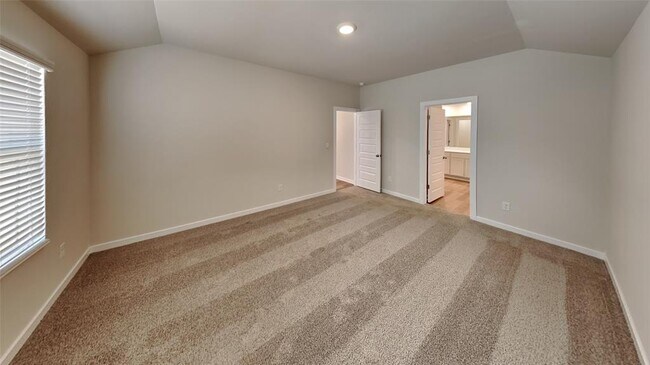 Building Photo - 2825 Otis Ln