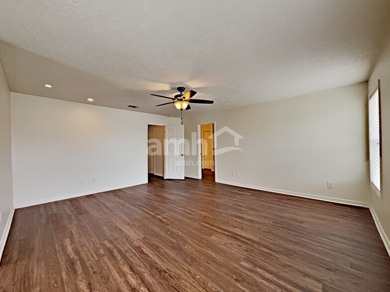 Building Photo - 3509 Juneberry Way