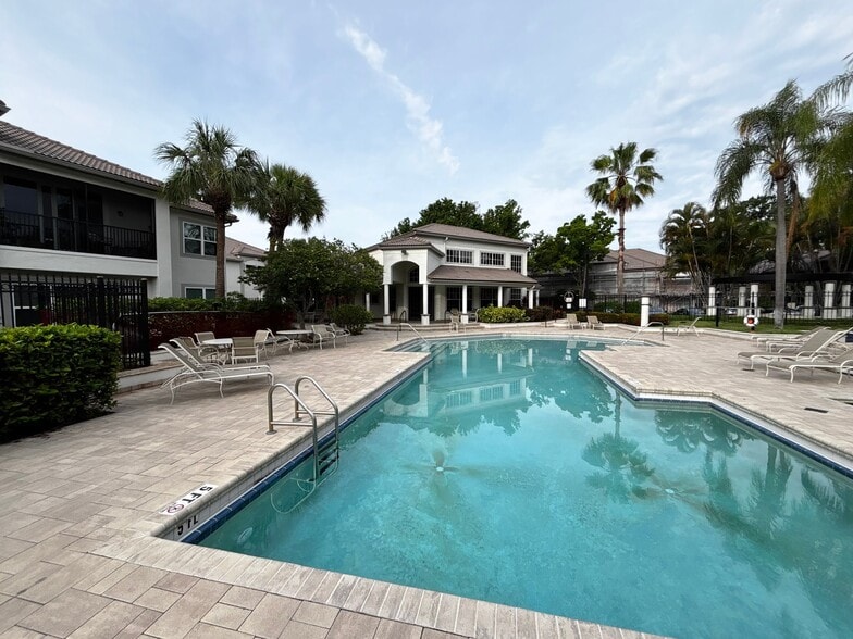 Building Photo - 1032 Normandy Trace Rd