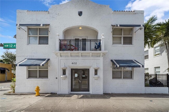 Building Photo - 402 NW 12th Ave