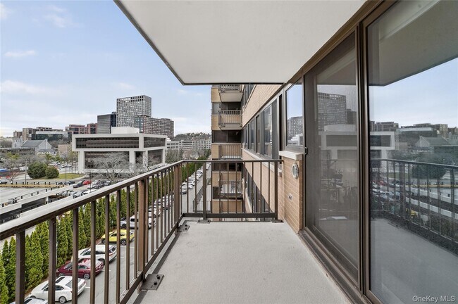 Building Photo - 25 Rockledge Ave