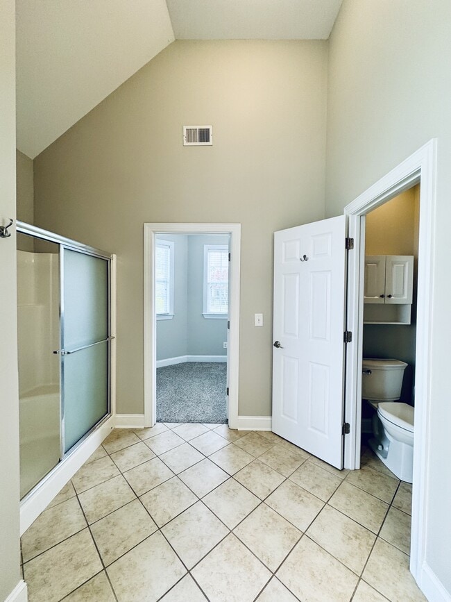 Building Photo - 3571 Brampton Dr