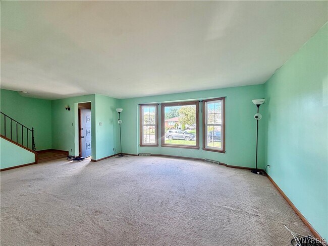 Building Photo - 47 Leonore Rd