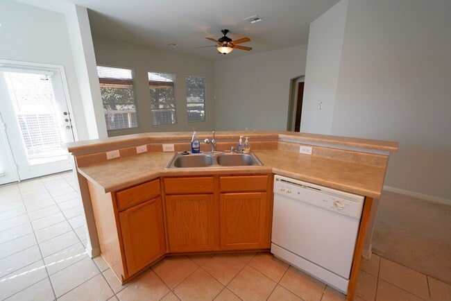 Building Photo - Gorgeous Single Story Home in Cibolo! Real...