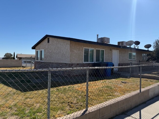 Building Photo - P363