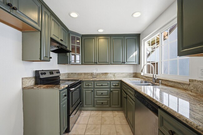 Building Photo - 41 Orchard