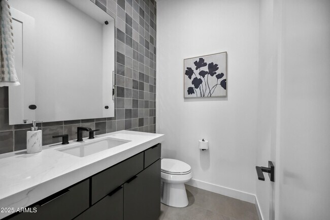 Building Photo - 12746 E Casitas Del Rio Dr