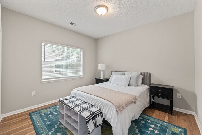 Building Photo - Beautifully Remodeled 4BR Ranch in Matthews
