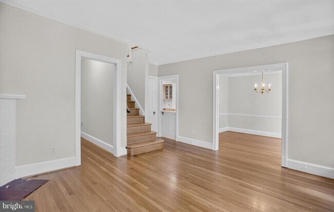 Building Photo - 4705 Hunt Ave