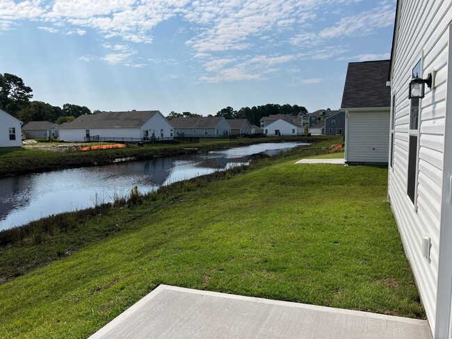 Building Photo - 3 Bedroom 2 Bathroom House- Groves at Sout...