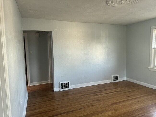 Building Photo - Lovely 2-Bedroom Rental Home – Quiet Neigh...