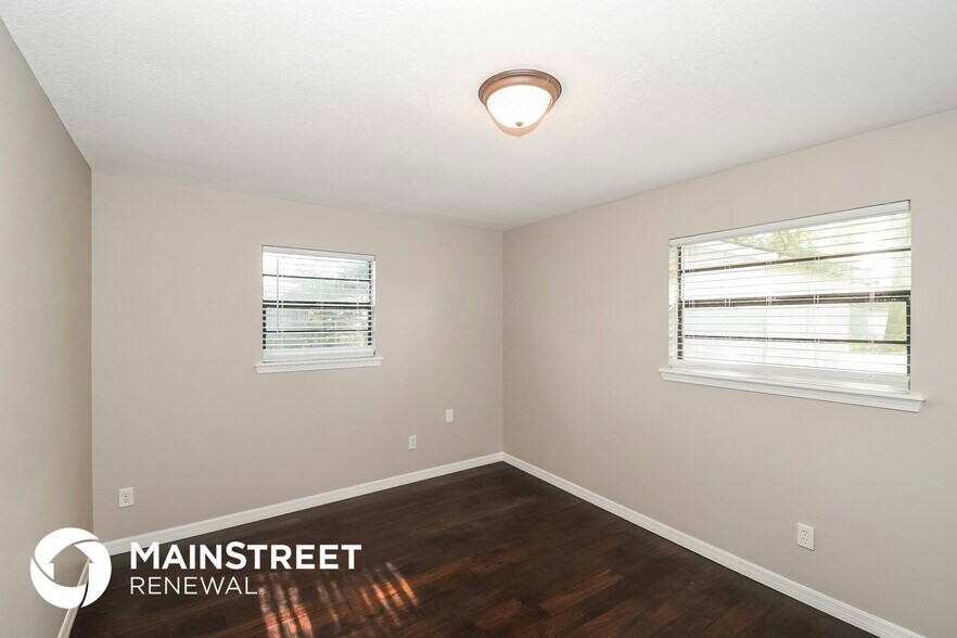 Building Photo - 12459 Sago Ave W