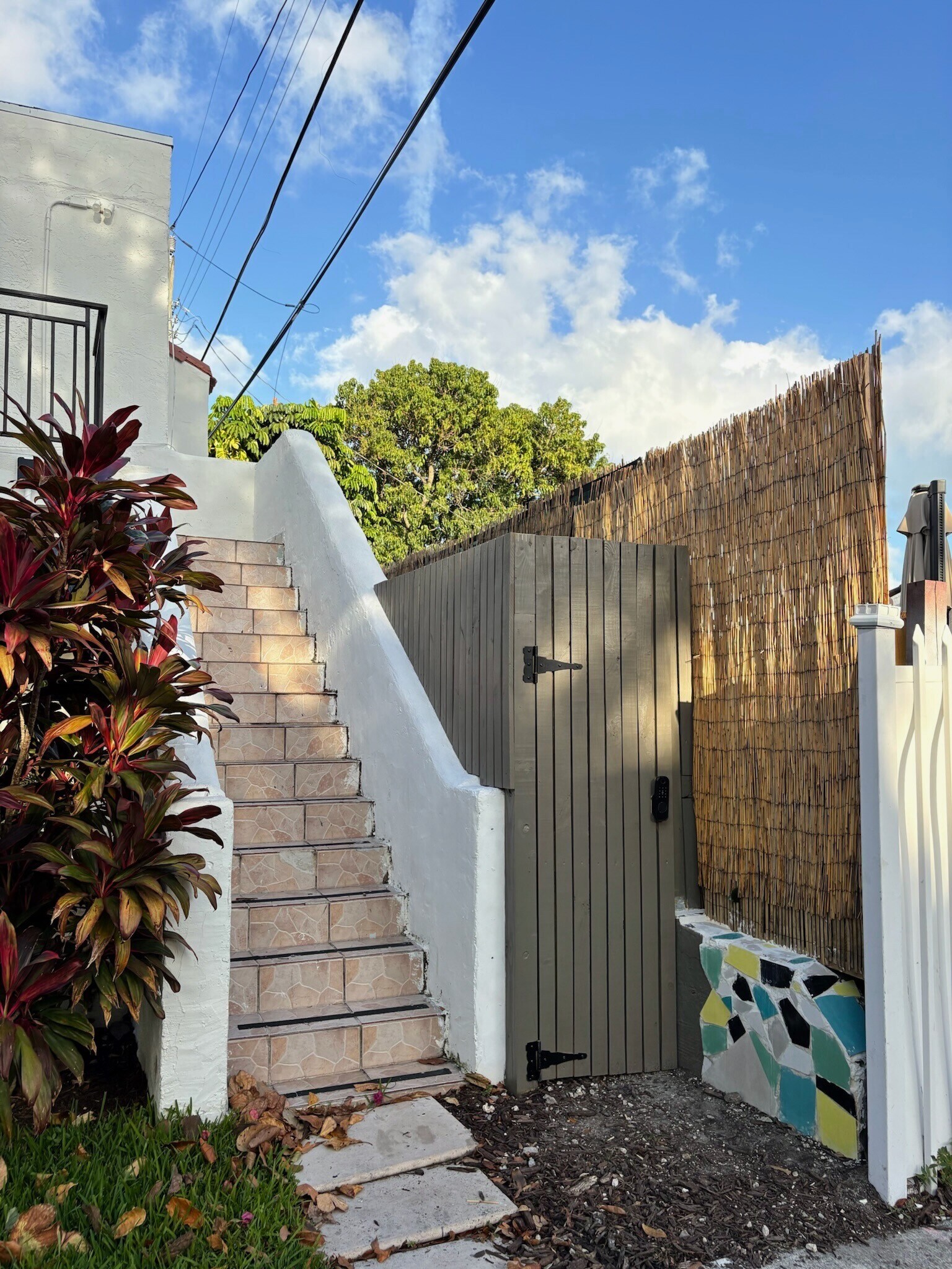 Building Photo - 1655 SW 23rd Ave