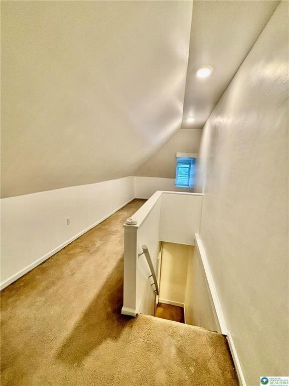 Building Photo - 1006 Center St