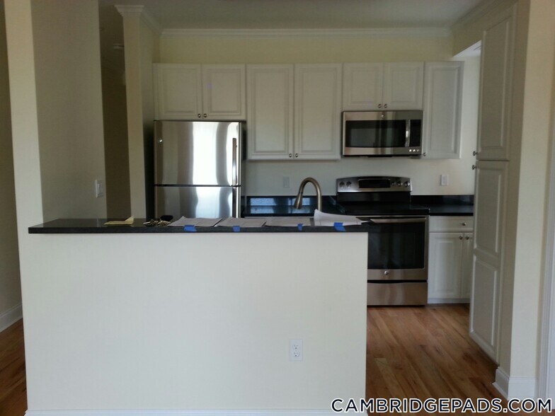 Building Photo - 3 Chauncy St