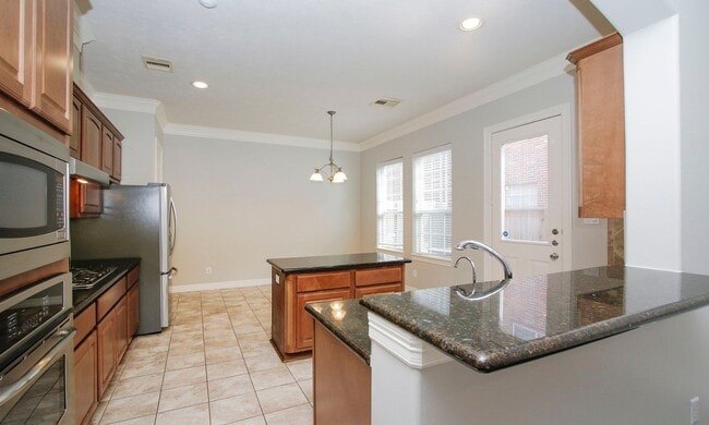 Building Photo - For Lease | 3 Bed, 2.5 Bath |2,468 Sq Ft | Olive Hill Court |